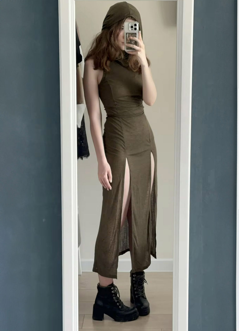 <p><strong>Worn.  Caused a Scene.  Reviewed.</strong></p>